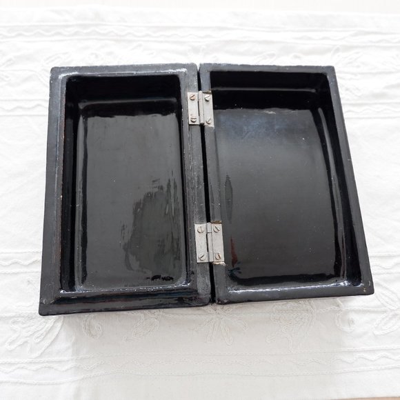 Laquered Keepsake Box - Picture 6 of 9